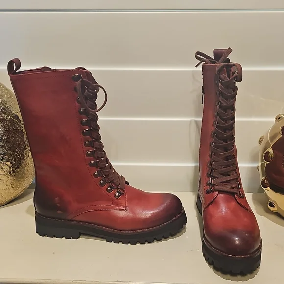 New Women's Lace-Up Red Leather Combat Boots - Picture 1 of 4